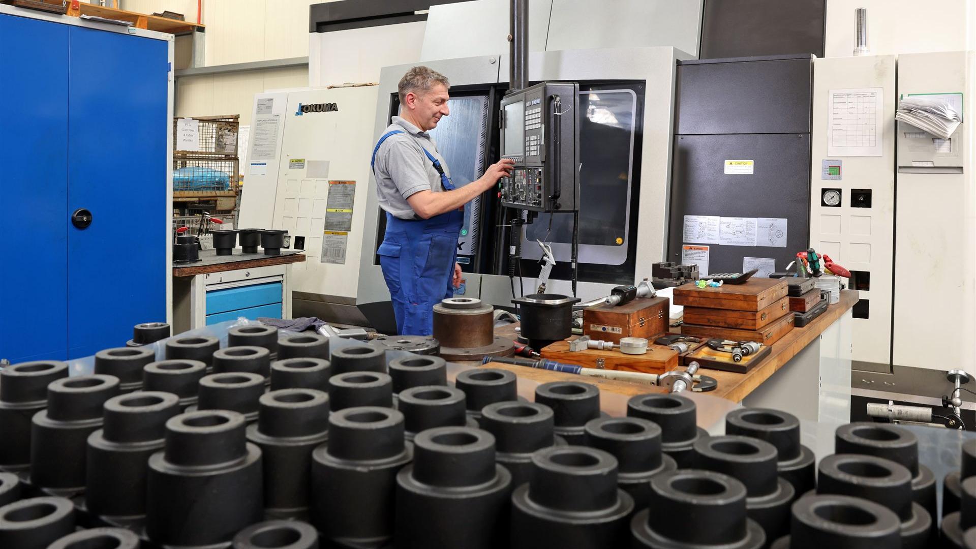 CNC Drehtechnik Hintergrundbild